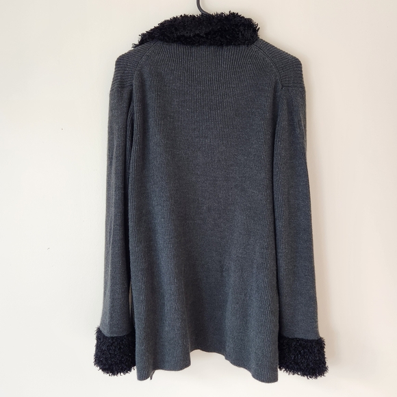 Kathy Ireland Charcoal and Black Women's Cardigan - Picture 4 of 7